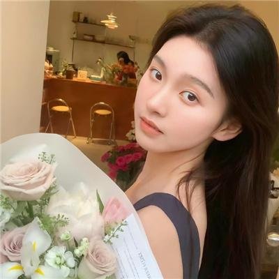 她不当女主很多年